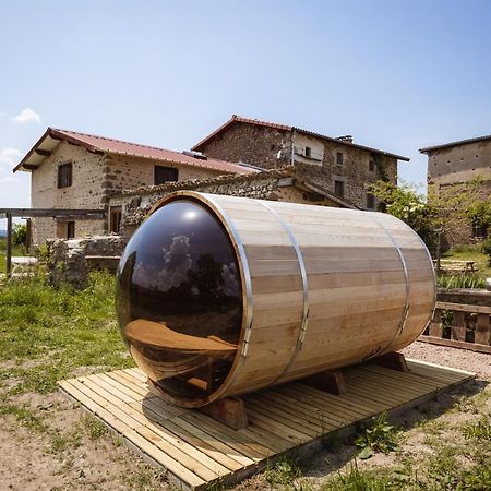 Bed and Breakfast Domaine Du Coq En Pat Augerolles Exterior foto