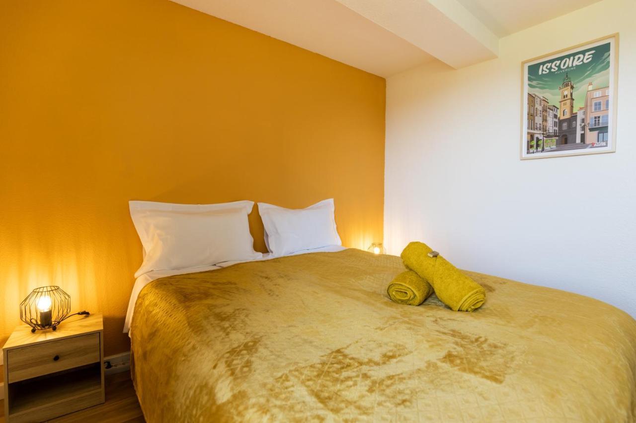 Bed and Breakfast Domaine Du Coq En Pat Augerolles Exterior foto